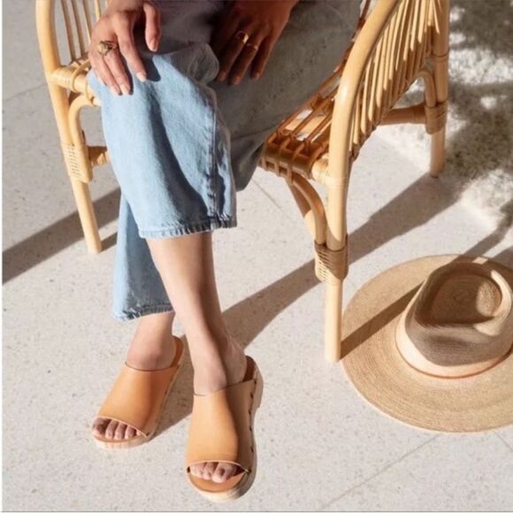 Beek Monarch Clog Sandal Honey Vachetta Leather Wood Sz 8 - Picture 1 of 8